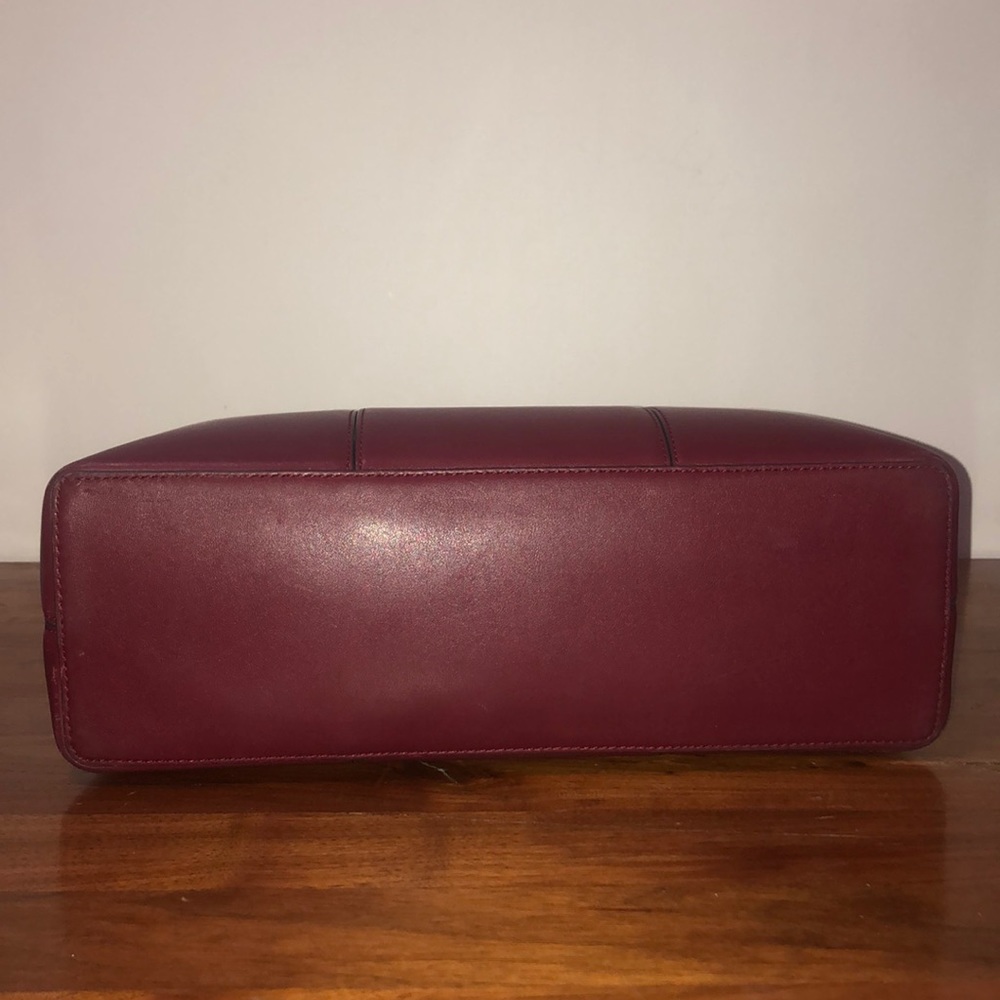 ‼️HOST PICK 🥳 Tory Burch BLOCK-T Tote - Picture 3 of 5